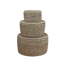 Load image into Gallery viewer, Lidded Grass Leaf Basket
